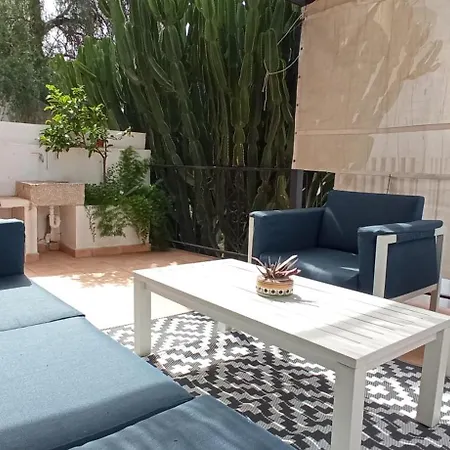 Casa Con Patio Soleado